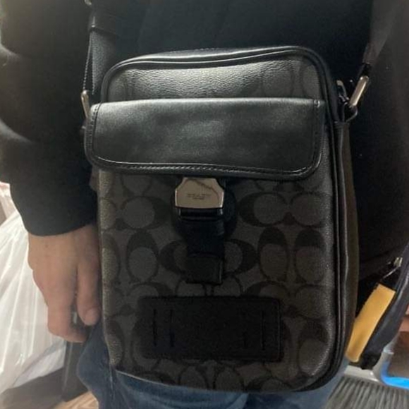 COACH Signature Leather Canvas Track PK Crossbody Messenger bag 100% Auth… - Picture 5 of 7